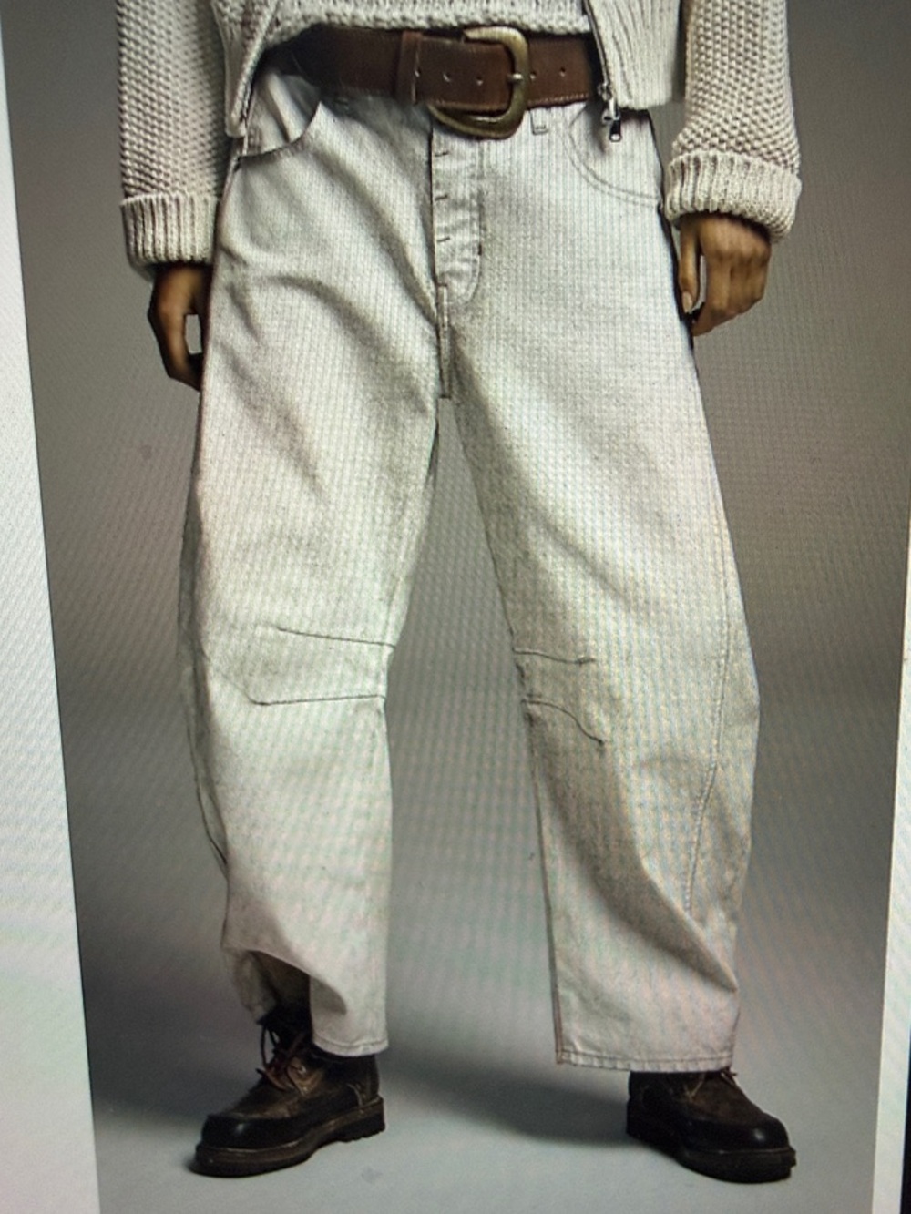 Free People Wide-Leg Barrel Jeans in Light Beige. Like New!  Worn once.